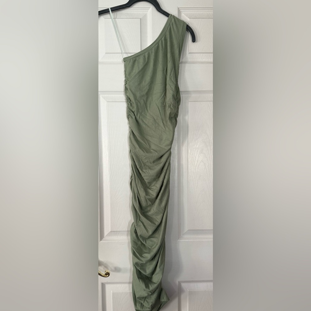 Stitch and Feather Green One-Shoulder Dress